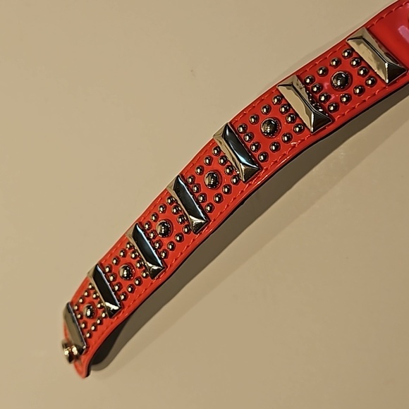 REBECCA MINKOFF Studded Hot Pink & Silvertone Snap on 7"L Bracelet - Picture 5 of 7